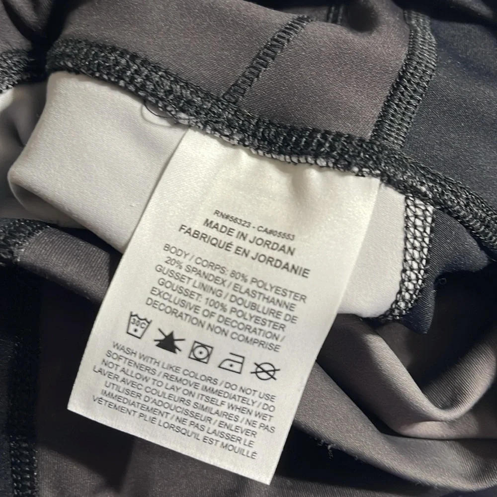 NWT Nike yoga leggings XS